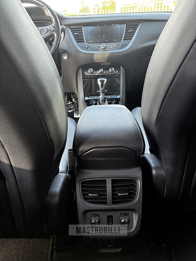 auto-usata-grandland-9-opelmastrorilli