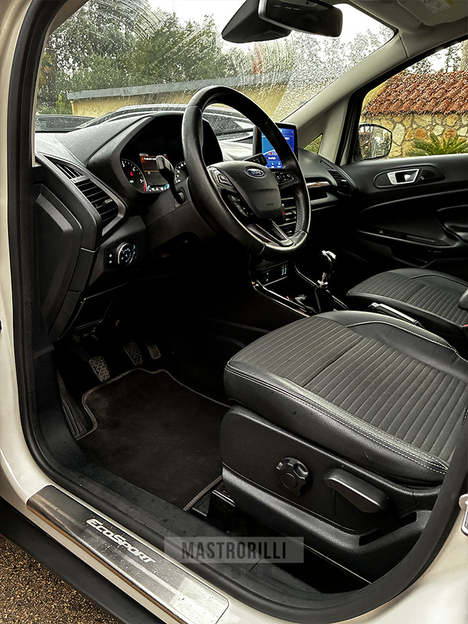 auto-usato-ford-ecosport-10-mastrorilli